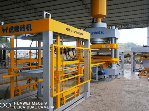 靜壓磚機全自動液壓生產水泥磚